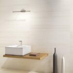 Porcelain Tile with the marble look in the beige color with linear veining