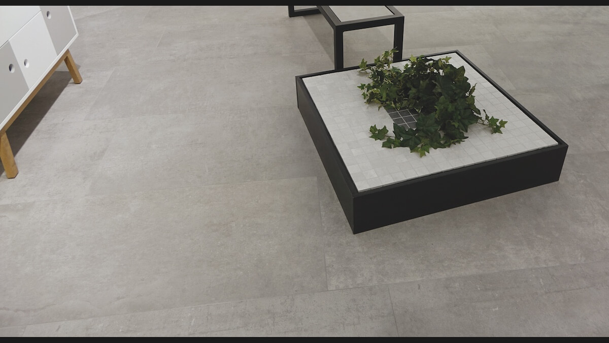 Ceramic or Porcelain Tile? 2 Ceramic or porcelain tile? Is there a difference between the two, or are they both the same? We have a comprehensive guide to help you choose the right one