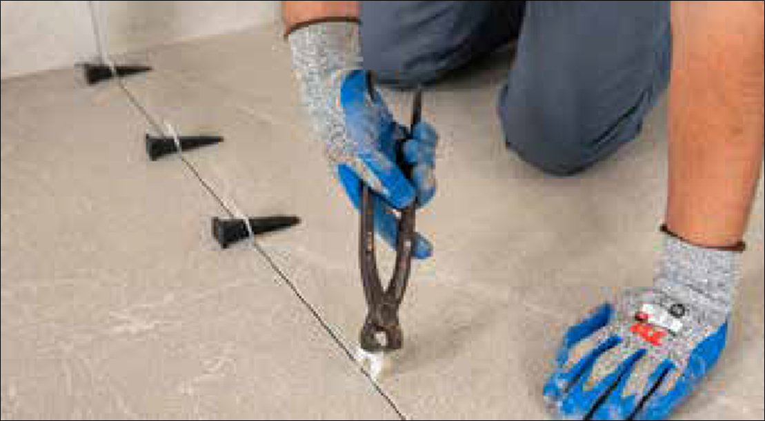 Ceramic and Porcelain Tile Installation Guide 45 removing the levelling clips